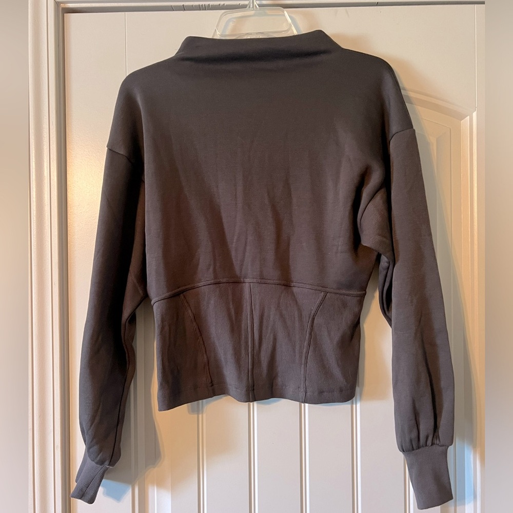 Small MAEVE by Anthropologie crop sweatshirt